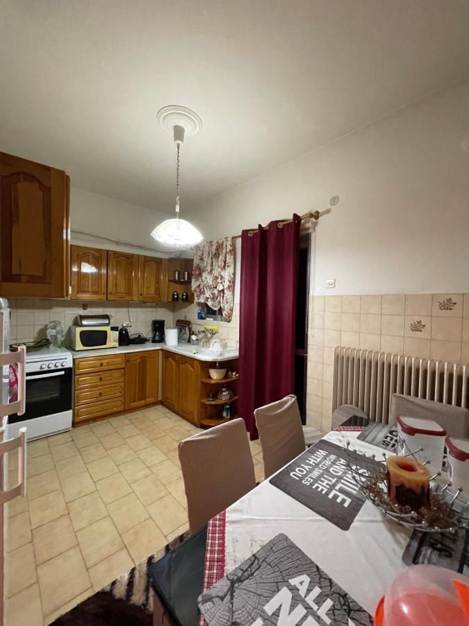 Karras' Home Volos Bagian luar foto